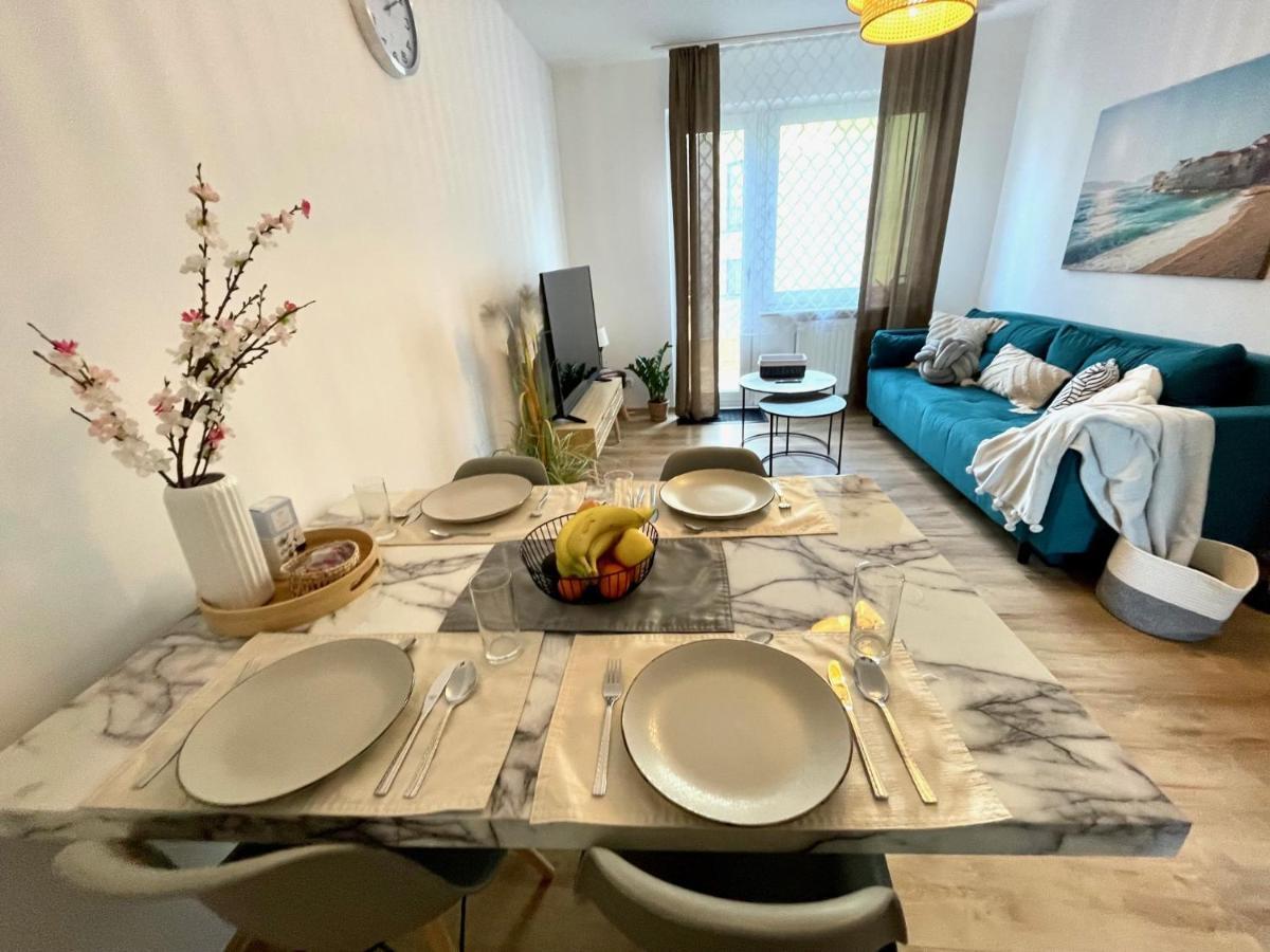 Downtown Apartment By Ninja Spaces - Kingsize-Bett, Kueche, Netflix, Terrasse Wuppertal Zewnętrze zdjęcie