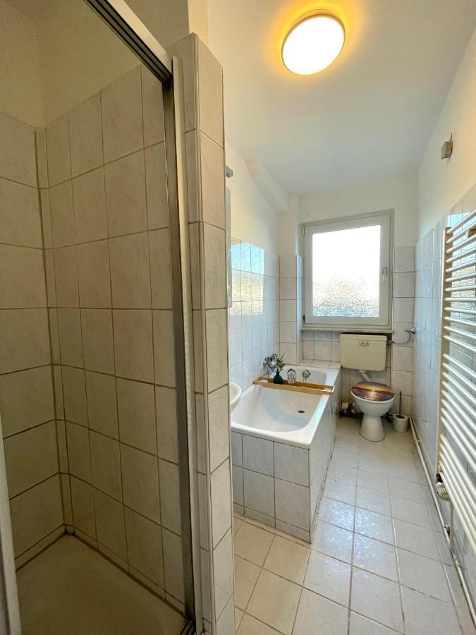 Downtown Apartment By Ninja Spaces - Kingsize-Bett, Kueche, Netflix, Terrasse Wuppertal Zewnętrze zdjęcie